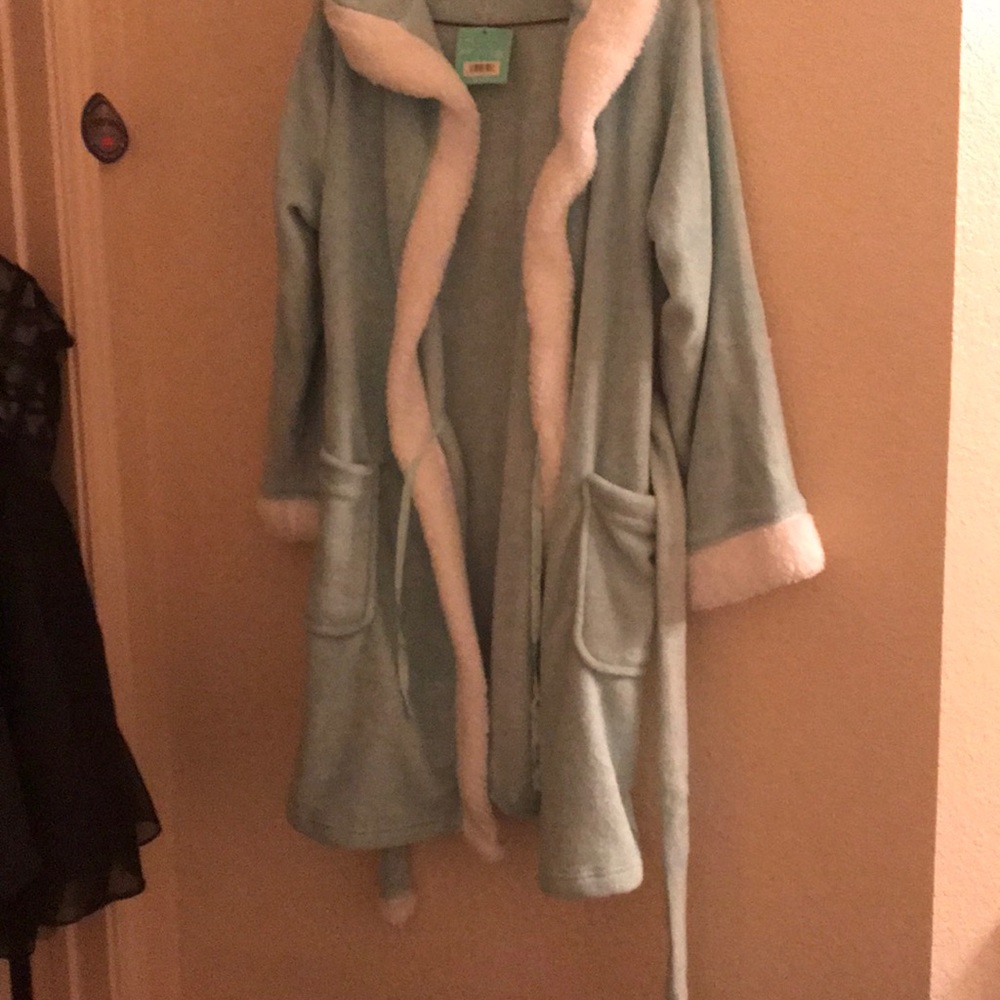 COPY - Ulta super soft robe!!